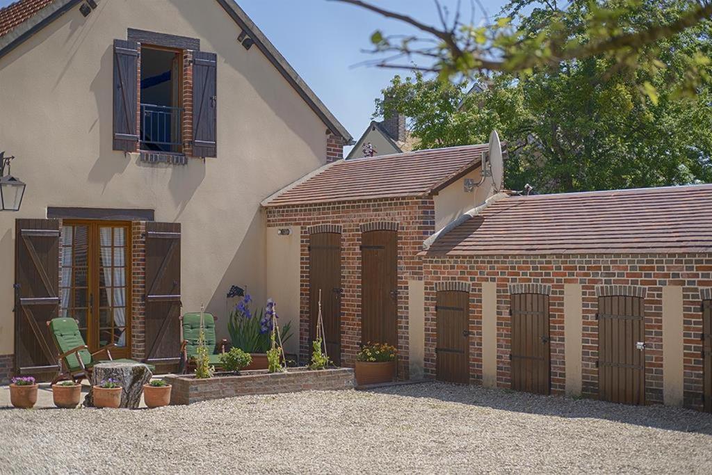 Charny-Oree-de-PuisayeLe Logis Du Regisseur住宿加早餐旅馆 外观 照片